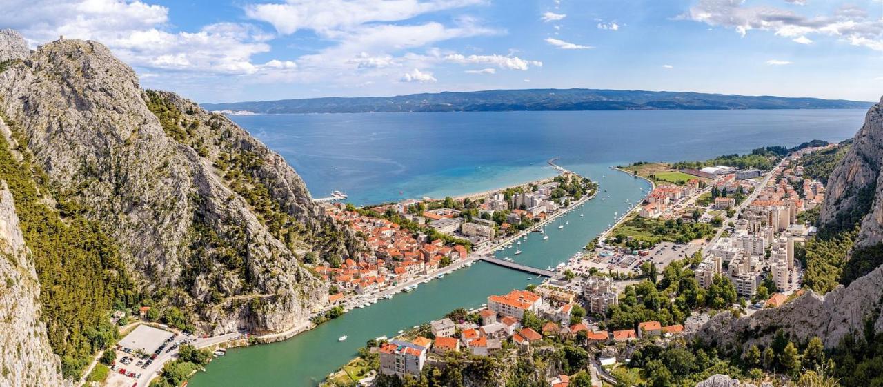 Villa Dream With Private Pool, 2 Bedrooms With En-Suite Bathrooms, Sea View Omis Exterior photo