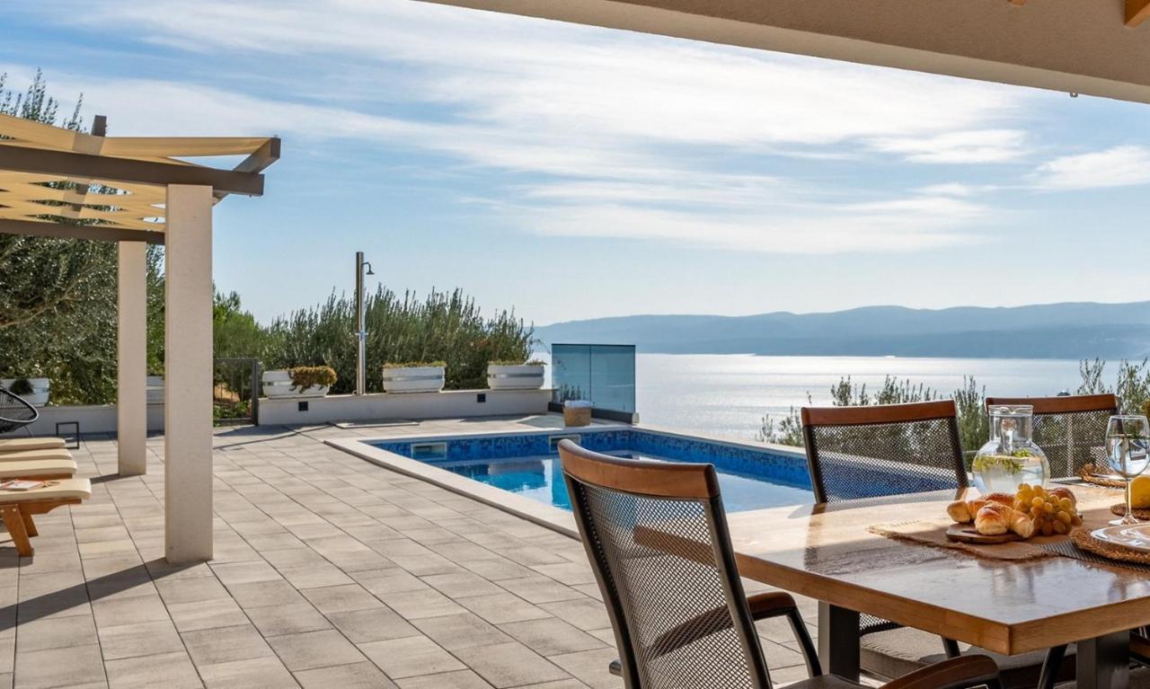 Villa Dream With Private Pool, 2 Bedrooms With En-Suite Bathrooms, Sea View Omis Exterior photo